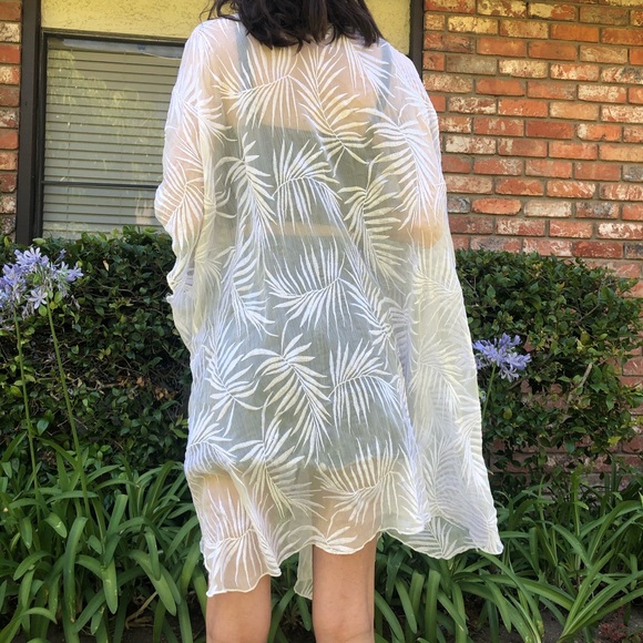 GORGEOUS A.Muse White Sheer Palm Leaf Embroidered Cardigan Kimono Cover-Up - Picture 3 of 4